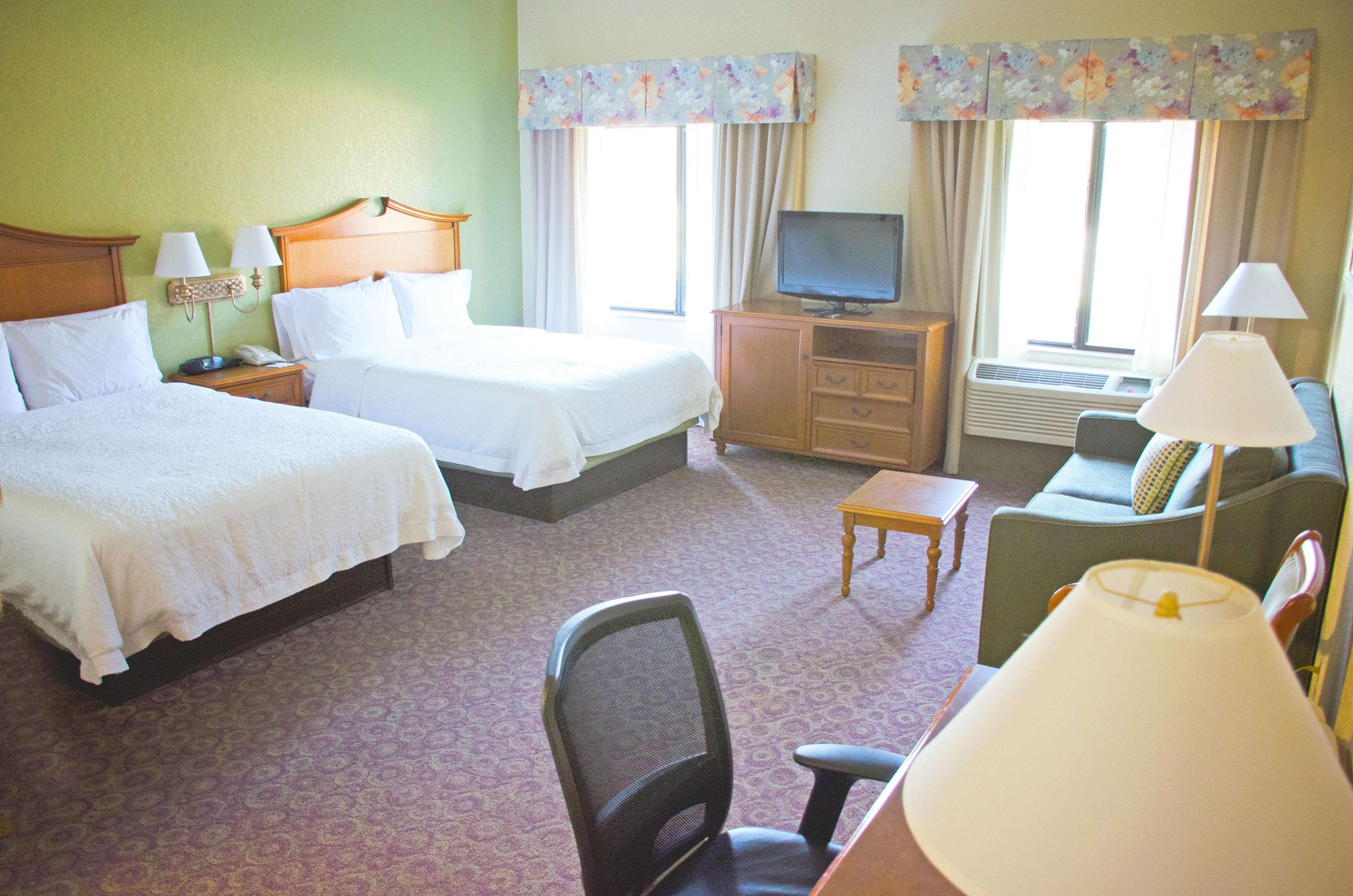 Hampton Inn & Suites קולג' סטיישן מראה חיצוני תמונה